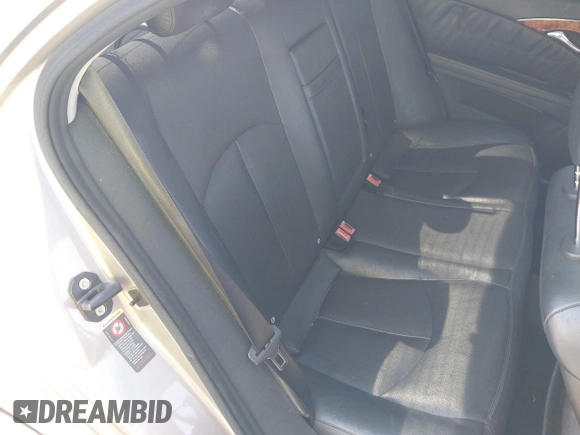 2006 Mercedes-Benz E-Class 3.5L with VIN WDBUF56J96A838185, listed as a IAAI auction lot 41981543 with 213,431 mi miles. Bid and sale history available at carsss.com. Image 8.