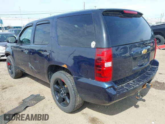 2012 Chevrolet Tahoe Commercial z VIN 1GNLC2E02CR315009, wystawiony jako IAAI lot #42525280 z przebiegiem 232 254 mil mil oraz . Historia ofert i sprzedaży dostępna na DreamBid. Obrazek 3.