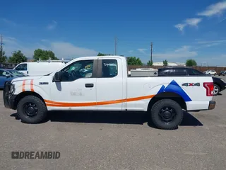 2016 Ford F-150 XLT z VIN 1FTFX1EF7GKE99368, wystawiony jako IAAI lot #42651215 z przebiegiem 19 905 mil mil oraz . Historia ofert i sprzedaży dostępna na DreamBid. Obrazek 14.
