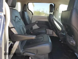 2017 Chrysler Pacifica Touring L with VIN 2C4RC1BG7HR524293, listed as a Copart auction lot 56008165 with 176,092 mi miles and Salvage Title. Bid and sale history available at DreamBid. Image 11.