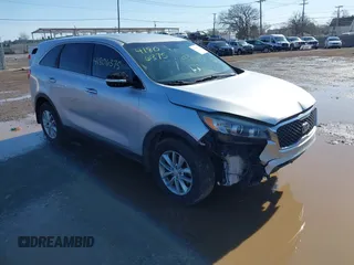 2017 Kia Sorento LX with VIN 5XYPG4A33HG288810, listed as a IAAI auction lot 41806375 with 131,674 mi miles. Bid and sale history available at carsss.com. Image 1.