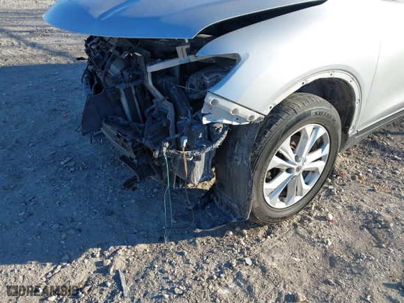 2016 Nissan Rogue S with VIN JN8AT2MV3GW152038, listed as a IAAI auction lot 41417737 with 196,409 mi miles. Bid and sale history available at carsss.com. Image 17.