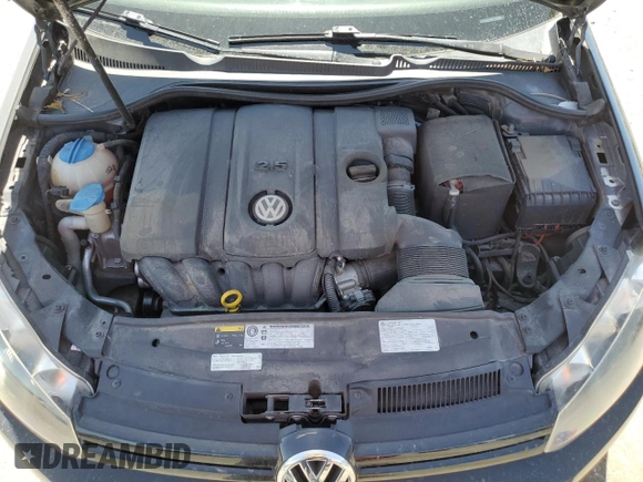 2014 Volkswagen Golf с VIN WVWDB7AJ7EW001565, выставлен на аукционе Copart как лот 67418224 с пробегом 70 169 миль миль и Списание • Salvage title. История ставок и продаж доступна на DreamBid. Изображение 12.