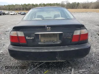 1996 Honda Accord LX with VIN 1HGCD563XTA057869, listed as a Copart auction lot 46426565 with 211,969 mi miles and Salvage Title. Bid and sale history available at DreamBid. Image 6.