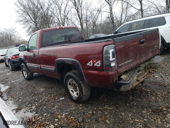 2000 Chevrolet Silverado 2500 with VIN 1GCGK24U1YE265476, listed as a Copart auction lot 85861104 with 235,862 mi miles and Clean Title. Bid and sale history available at carsss.com. Image 2.