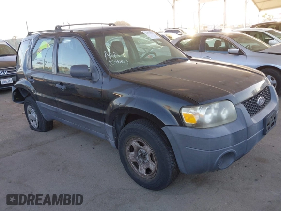 2006 Ford Escape XLS with VIN 1FMYU02Z46KC81487, listed as a IAAI auction lot 42516083 with 192,969 mi miles and . Bid and sale history available at DreamBid. Image 1.
