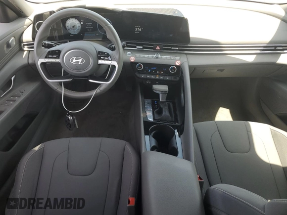 2025 Hyundai Elantra SEL Convenience with VIN KMHLS4DG3SU885551, listed as a Copart auction lot 54754125 with 11,446 mi miles and Clean Title. Bid and sale history available at DreamBid. Image 8.