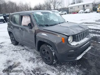 2018 Jeep Renegade Upland Edition with VIN ZACCJBABXJPJ39437, listed as a IAAI auction lot 41259927 with 139,677 mi miles. Bid and sale history available at carsss.com. Image 1.