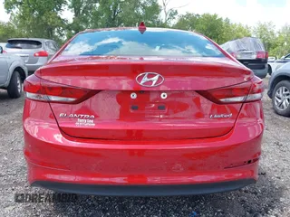 2017 Hyundai Elantra SE z VIN 5NPD84LF8HH070796, wystawiony jako IAAI lot #42366050 z przebiegiem 47 875 mil mil oraz . Historia ofert i sprzedaży dostępna na DreamBid. Obrazek 16.