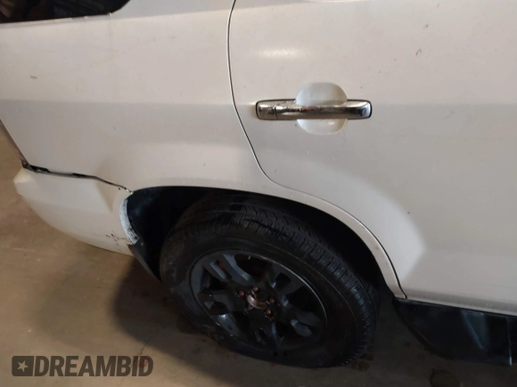 2004 Acura MDX Touring Pkg with VIN 2HNYD18674H537983, listed as a IAAI auction lot 41390364 with 247,823 mi miles. Bid and sale history available at carsss.com. Image 12.