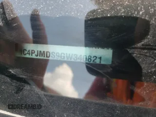 2016 Jeep Cherokee Limited z VIN 1C4PJMDS9GW340821, wystawiony jako Copart lot #54761795 z przebiegiem 98 114 mil mil oraz Szkoda całkowita • Salvage title. Historia ofert i sprzedaży dostępna na DreamBid. Obrazek 14.