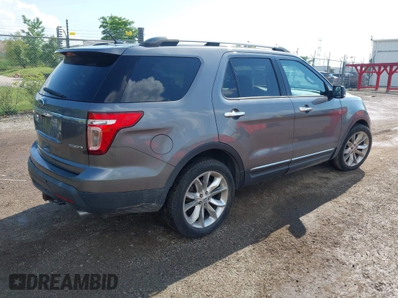 2014 Ford Explorer XLT with VIN 1FM5K7D8XEGC21589, listed as a IAAI auction lot 42558702 with 140,818 mi miles and . Bid and sale history available at DreamBid. Image 4.