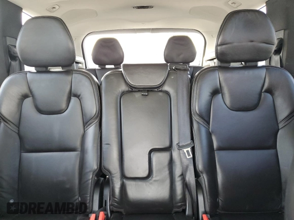 2016 Volvo XC90 T6 Momentum with VIN YV4A22PK8G1045772, listed as a Copart auction lot 65073295 with 73,976 mi miles and Clean title. Bid and sale history available at DreamBid. Image 10.