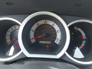 2014 Toyota Tacoma z VIN 5TFTX4CN3EX045892, wystawiony jako IAAI lot #42042571 z przebiegiem 70 445 mil mil oraz . Historia ofert i sprzedaży dostępna na DreamBid. Obrazek 7.
