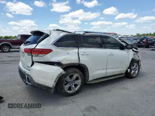 2017 Toyota Highlander Limited with VIN 5TDYZRFH5HS209110, listed as a Copart auction lot 57915415 with 129,555 mi miles and Salvage title. Bid and sale history available at DreamBid. Image 3.