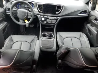 2023 Chrysler Pacifica Hybrid Limited with VIN 2C4RC1S77PR604580, listed as a Copart auction lot 55329464 with 2,497 mi miles and Salvage Title. Bid and sale history available at carsss.com. Image 8.