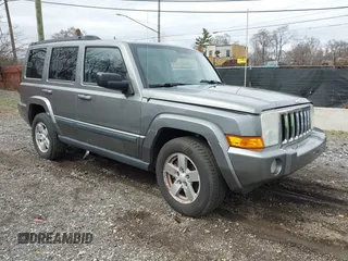2008 Jeep Commander Sport with VIN 1J8HG48K98C135234, listed as a IAAI auction lot 41920183 with 247,452 mi miles. Bid and sale history available at carsss.com. Image 1.