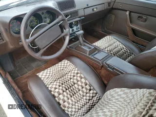 1984 Porsche 944 with VIN WP0AA0944EN453622, listed as a Copart auction lot 85871944 with 92,382 mi miles and Salvage Title. Bid and sale history available at DreamBid. Image 8.