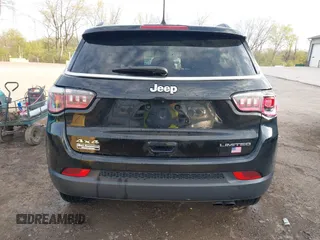 2019 Jeep Compass Limited with VIN 3C4NJDCBXKT812466, listed as a IAAI auction lot 42050090 with 103,282 mi miles and . Bid and sale history available at DreamBid. Image 16.