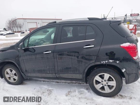 2019 Chevrolet Trax LT with VIN KL7CJPSB6KB925985, listed as a IAAI auction lot 41355118 with 64,054 mi miles. Bid and sale history available at carsss.com. Image 14.