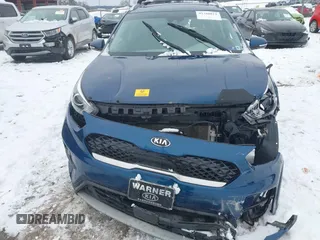 2020 Kia Niro EX Premium with VIN KNDCE3LC2L5366796, listed as a IAAI auction lot 41280811 with 53,427 mi miles. Bid and sale history available at carsss.com. Image 11.
