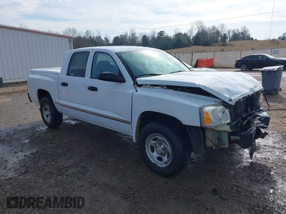 2006 Dodge Dakota ST with VIN 1D7HE28KX6S521235, listed as a IAAI auction lot 41417944 with 122,761 mi miles and . Bid and sale history available at carsss.com. Image 1.