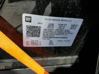 2024 GMC Acadia FWD Elevation z VIN 1GKENKKS3RJ185951, wystawiony jako Copart lot #50041425 z przebiegiem Nie podano mil oraz Nie do naprawy • Non repairable. Historia ofert i sprzedaży dostępna na DreamBid. Obrazek 13.