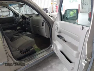 2007 Dodge Nitro SXT with VIN 1D8GU28K87W583835, listed as a IAAI auction lot 42678589 with 155,655 mi miles and . Bid and sale history available at DreamBid. Image 5.
