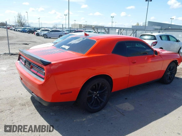 2016 Dodge Challenger SXT Plus z VIN 2C3CDZAG7GH353301, wystawiony jako IAAI lot #41780008 z przebiegiem 103 627 mil mil oraz . Historia ofert i sprzedaży dostępna na DreamBid. Obrazek 4.