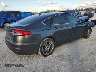 2019 Ford Fusion Hybrid Titanium with VIN 3FA6P0RU3KR138040, listed as a Copart auction lot 70843932 with 68,133 mi miles. Bid and sale history available at carsss.com. Image 3.