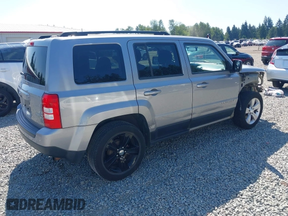 2016 Jeep Patriot Latitude with VIN 1C4NJPFA2GD633341, listed as a IAAI auction lot 42403814 with 98,768 mi miles and . Bid and sale history available at DreamBid. Image 4.