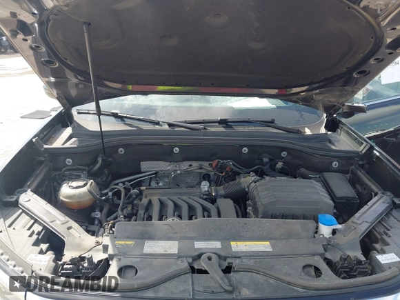 2022 Volkswagen Atlas SE with VIN 1V2WR2CA0NC528514, listed as a IAAI auction lot 42403584 with 60,778 mi miles and . Bid and sale history available at DreamBid. Image 10.