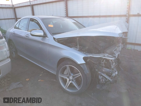 2015 Mercedes-Benz C-Class C 300 Luxury with VIN 55SWF4KB6FU005257, listed as a IAAI auction lot 41675298 with 126,263 mi miles. Bid and sale history available at carsss.com. Image 1.