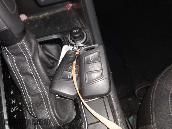 2021 Volkswagen Jetta S z VIN 3VWC57BU4MM009212, wystawiony jako IAAI lot #42136463 z przebiegiem 93 627 mil mil oraz . Historia ofert i sprzedaży dostępna na DreamBid. Obrazek 11.
