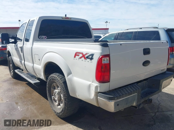2012 Ford F-250 XL z VIN 1FT7X2B65CEA15950, wystawiony jako IAAI lot #41786771 z przebiegiem 306 477 mil mil oraz . Historia ofert i sprzedaży dostępna na DreamBid. Obrazek 3.