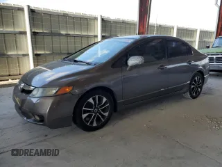 2009 Honda Civic LX z VIN 2HGFA16549H540512, wystawiony jako Copart lot #55950785 z przebiegiem 156 950 mil mil oraz Szkody całkowita. Historia ofert i sprzedaży dostępna na DreamBid. Obrazek 1.
