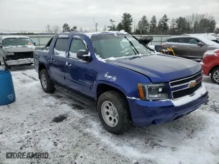 2010 Chevrolet Avalanche LS with VIN 3GNVKEE04AG229050, listed as a Copart auction lot 86075384 with 140,778 mi miles and Salvage Title. Bid and sale history available at carsss.com. Image 4.