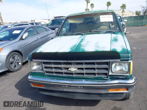 1986 Chevrolet Blazer z VIN 1G8CT18R5G8107497, wystawiony jako IAAI lot #41857104 z przebiegiem 220 287 mil mil oraz . Historia ofert i sprzedaży dostępna na DreamBid. Obrazek 6.