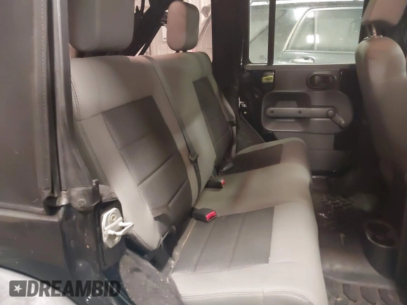 2008 Jeep Wrangler Unlimited X with VIN 1J4GA39178L619031, listed as a IAAI auction lot 41391831 with 177,600 mi miles and . Bid and sale history available at DreamBid. Image 8.