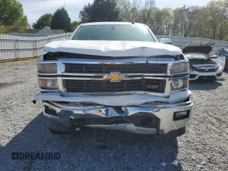2015 Chevrolet Silverado 1500 LT with VIN 1GCVKREC3FZ164063, listed as a Copart auction lot 48064235 with 273,213 mi miles and Salvage Title. Bid and sale history available at carsss.com. Image 5.
