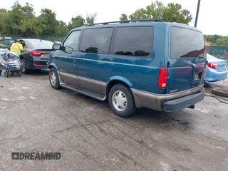 1999 Chevrolet Astro with VIN 1GNEL19W0XB116797, listed as a IAAI auction lot 42219437 with 120,902 mi miles and . Bid and sale history available at DreamBid. Image 3.