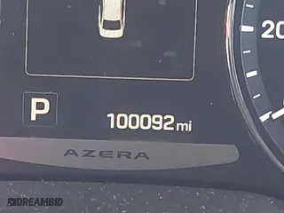 2017 Hyundai Azera with VIN KMHFG4JG7HA572726, listed as a IAAI auction lot 39691285 with 100,092 mi miles. Bid and sale history available at carsss.com. Image 16.