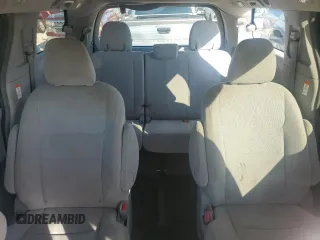 2018 Toyota Sienna L with VIN 5TDZZ3DC4JS925902, listed as a Copart auction lot 85373474 with 109,250 mi miles and Salvage Title. Bid and sale history available at DreamBid. Image 10.