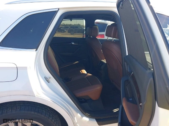 2018 Audi Q5 Premium Plus with VIN WA1BNAFY7J2219681, listed as a IAAI auction lot 41341437 with 67,628 mi miles. Bid and sale history available at carsss.com. Image 8.