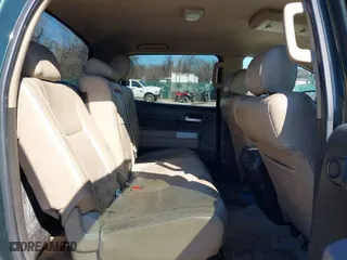 2007 Toyota Tundra LTD with VIN 5TBDV58167S464519, listed as a IAAI auction lot 41569216 with 311,460 mi miles. Bid and sale history available at carsss.com. Image 8.