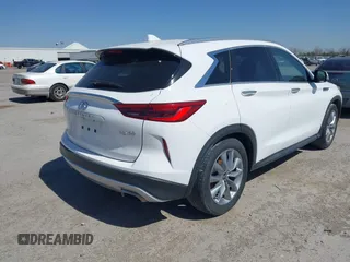 2020 Infiniti QX50 ESSENTIAL with VIN 3PCAJ5M32LF103266, listed as a IAAI auction lot 41822904 with 39,834 mi miles. Bid and sale history available at carsss.com. Image 4.