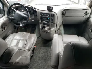 2004 Chevrolet Astro Cargo Van YF7 Upfitter with VIN 1GBDM19X14B113773, listed as a Copart auction lot 85299774 with 102,086 mi miles and Clean Title. Bid and sale history available at carsss.com. Image 8.