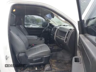 2014 Ram 2500 Tradesman с VIN 3C6MR5AJ8EG218886, выставлен на аукционе IAAI как лот 42378833 с пробегом 166 490 миль миль и . История ставок и продаж доступна на DreamBid. Изображение 5.