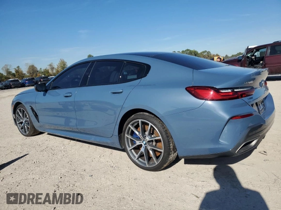 2022 BMW 8 Series M850i z VIN WBAGV8C08NCK07510, wystawiony jako Copart lot #84925344 z przebiegiem 16 955 mil mil oraz Szkody całkowita. Historia ofert i sprzedaży dostępna na DreamBid. Obrazek 2.