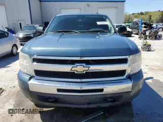 2010 Chevrolet Silverado 1500 LT with VIN 1GCSKSE37AZ150993, listed as a Copart auction lot 50356515 with 110,584 mi miles and Salvage Title. Bid and sale history available at DreamBid. Image 5.